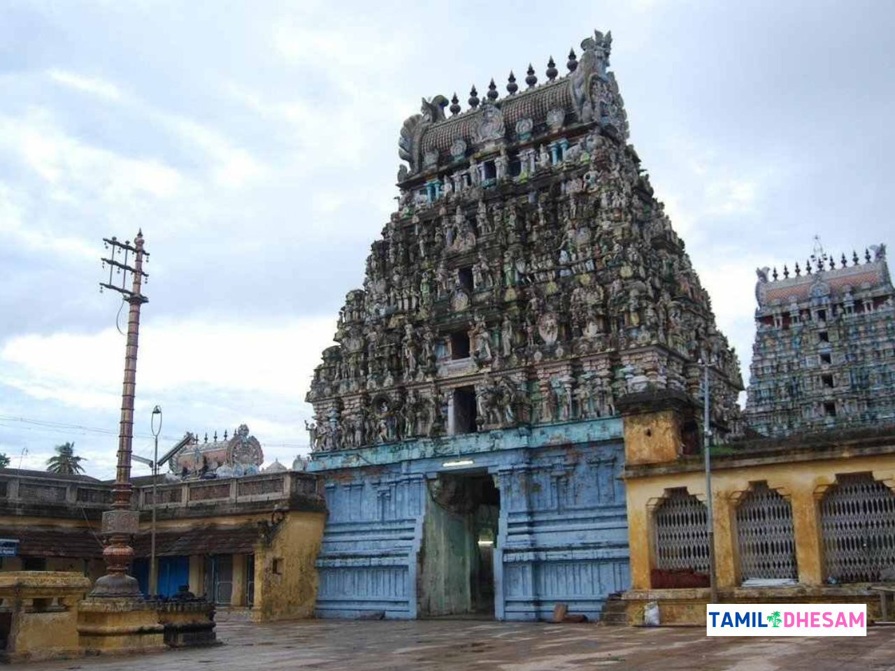 திருக்கடையூர் அருகில் உள்ள கோவில்கள்